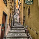 La Soprana Maison Location Unica Vicino De Ferrari ジェノヴァ